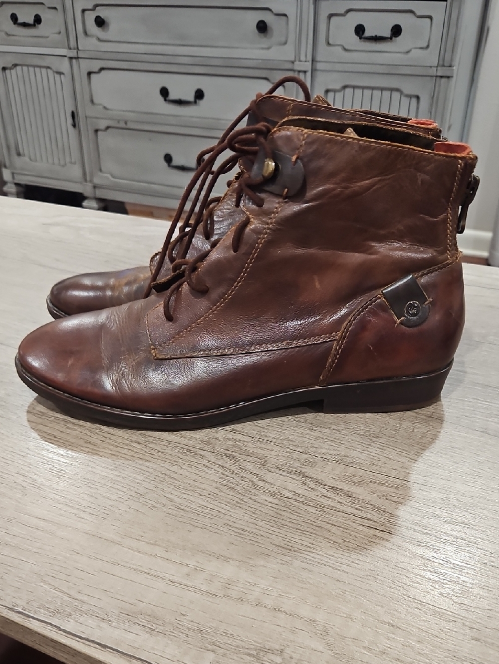 Leather Lace-Up Ankle Boots Women's size 10